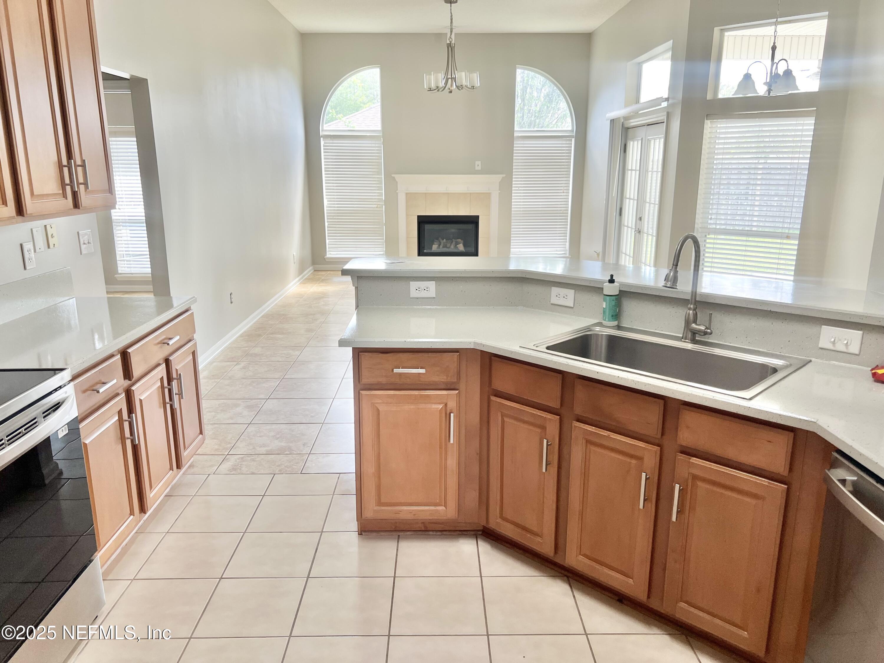 389 Sparrow Branch Circle St. Johns, FL 32259 - Photo 10 of 46 IMG_4896