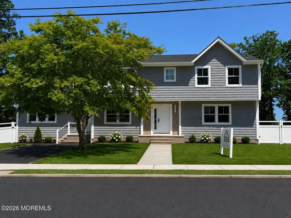 $2,850,000 | 19 Roslyn Drive, Oakhurst, NJ 07755
