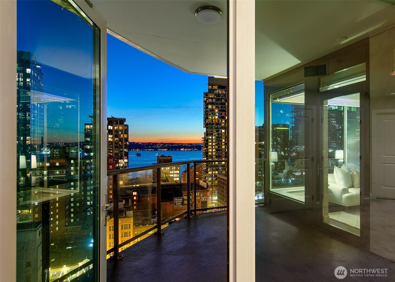 1920 4th Avenue, Unit 2104 Seattle, WA 98101 - Photo 14 of 39