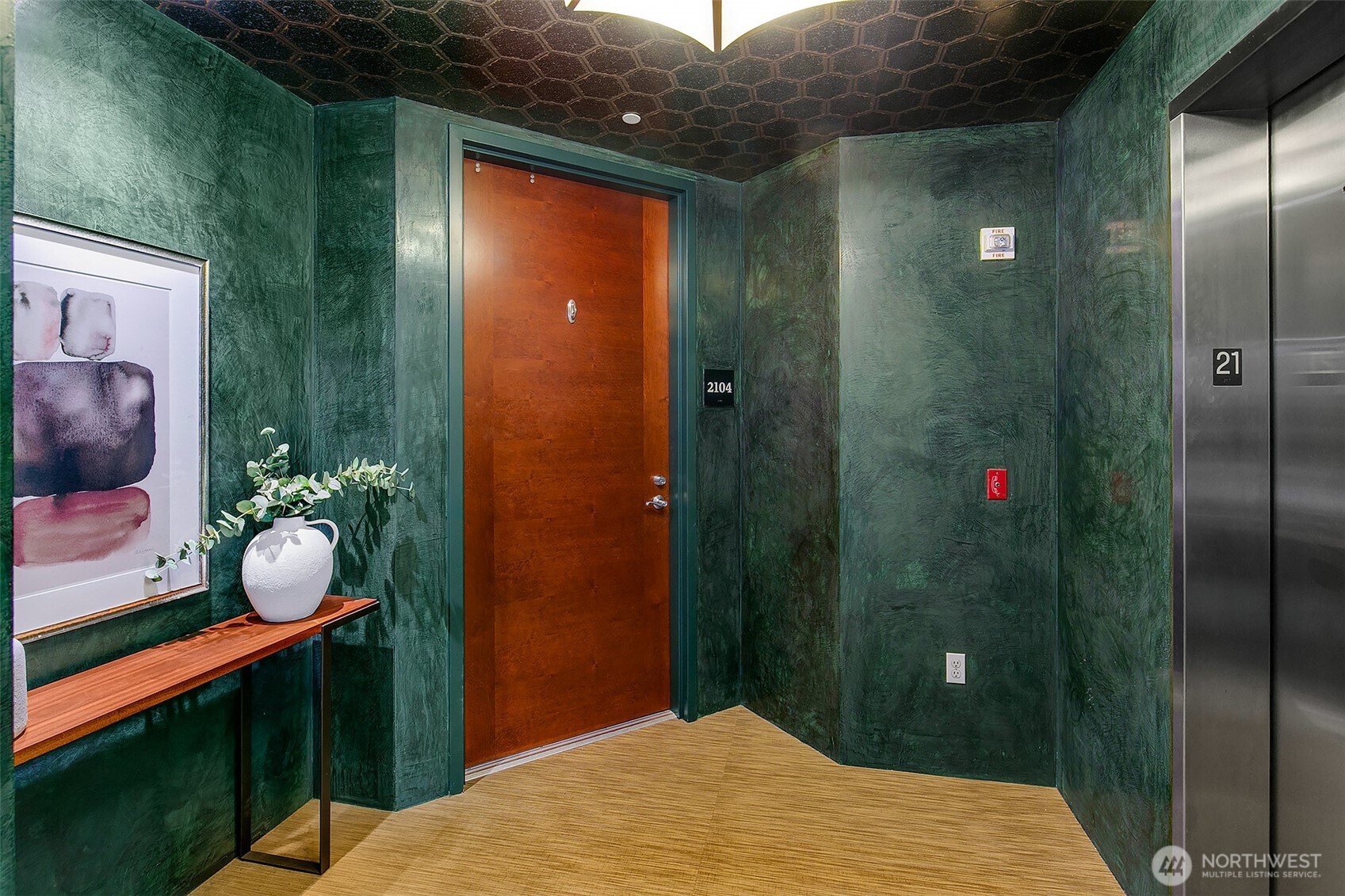 1920 4th Avenue, Unit 2104 Seattle, WA 98101 - Photo 30 of 39