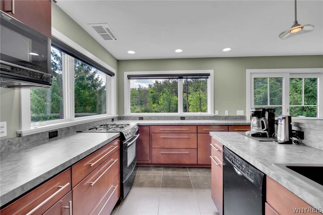 365 Lapp Road Bennington, NY 14004 - Photo 19 of 50