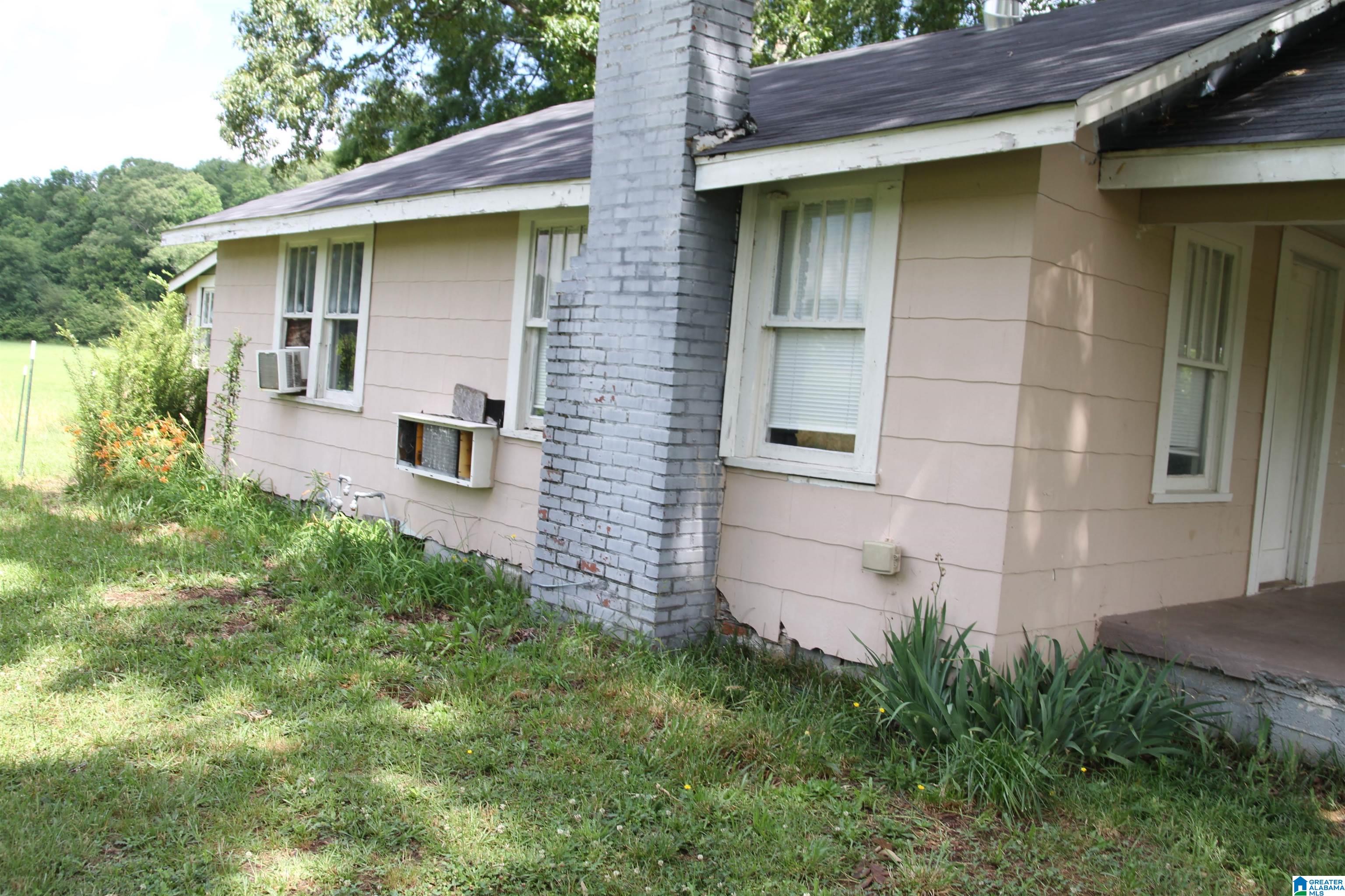 167 Sunny Eve Road Anniston, AL 36207 - Photo 2 of 11