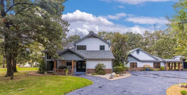 $1,200,000 | 692 Private Road 5937, Emory, TX 75440
