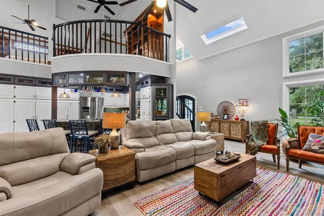 $1,200,000 | 692 Private Road 5937, Emory, TX 75440