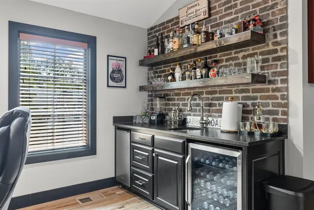 $1,200,000 | 692 Private Road 5937, Emory, TX 75440