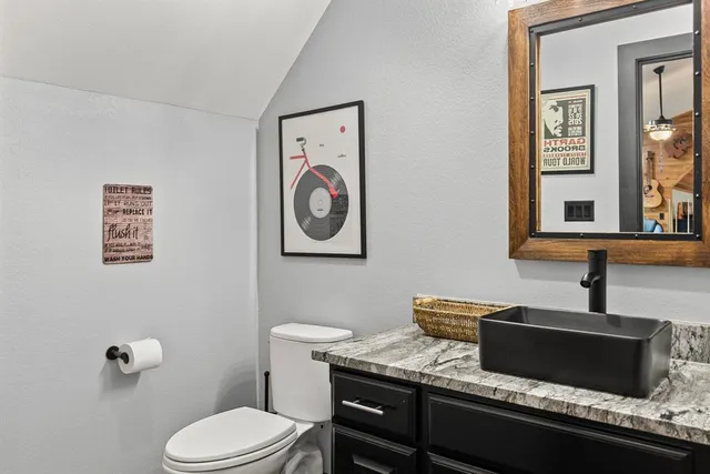 $1,200,000 | 692 Private Road 5937, Emory, TX 75440