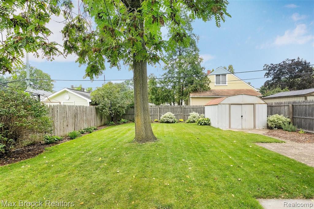 2817 Rochester Road Royal Oak, MI 48073 - Photo 13 of 13