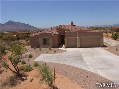 12594 North Yellow Bird Road Tucson, AZ 85755 - Photo 3 of 10