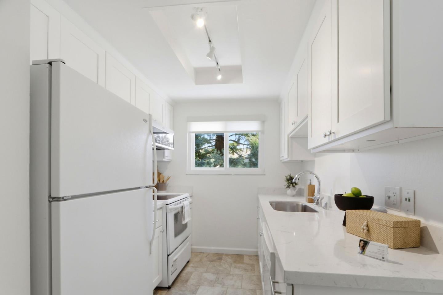 1085 Reed Avenue, Unit D Sunnyvale, CA 94086 - Photo 6 of 32 a view of kitchen with furniture and refrigerator