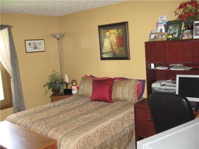 8410 South Franklin Road Indianapolis, IN 46259 - Photo 6 of 12 Gallery Image 6