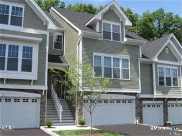 $3,500 | 8 Tucker Street, Unit 8, Danbury, CT 06810