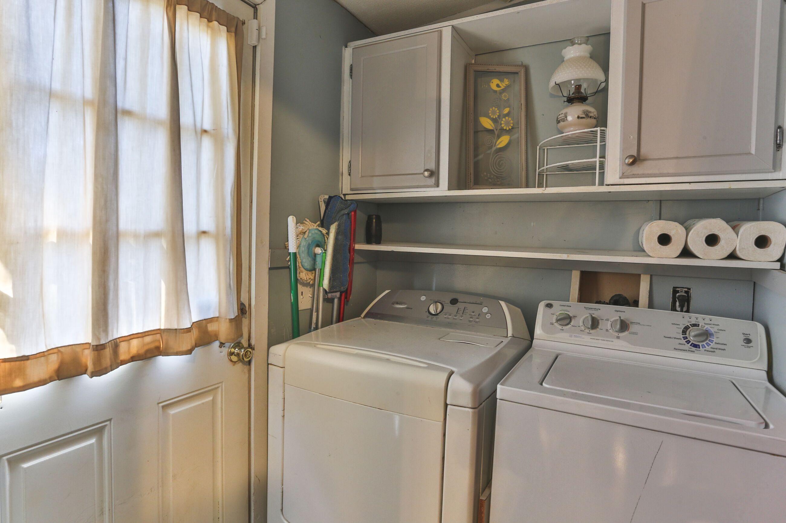 133 Champ Terry Road Hamlet, NC 28345 - Photo 8 of 25 Laundry Room