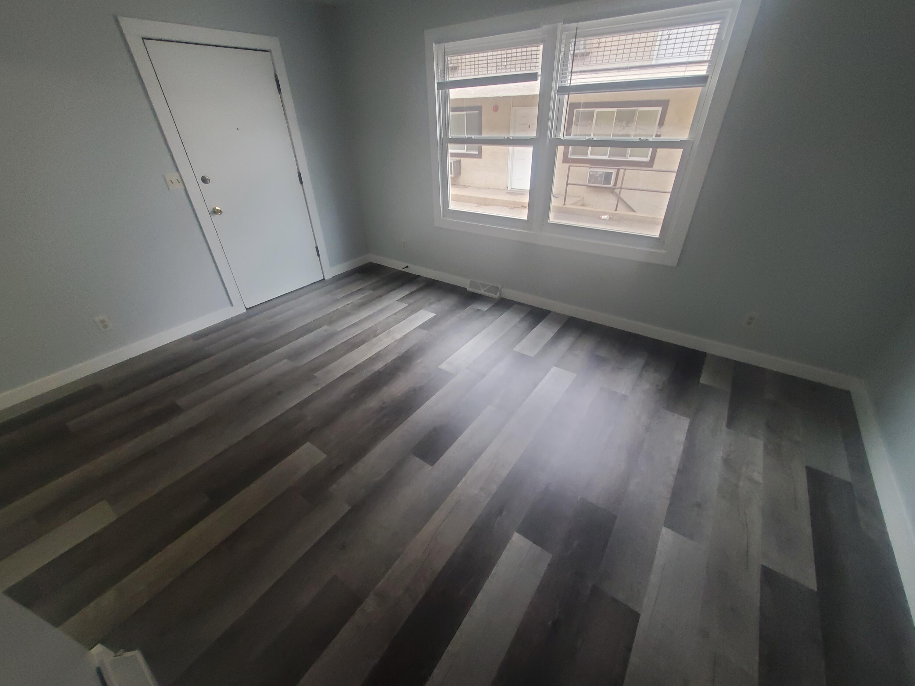 913 7th Street South La Crosse, WI 54601 - Photo 11 of 24 913 7th