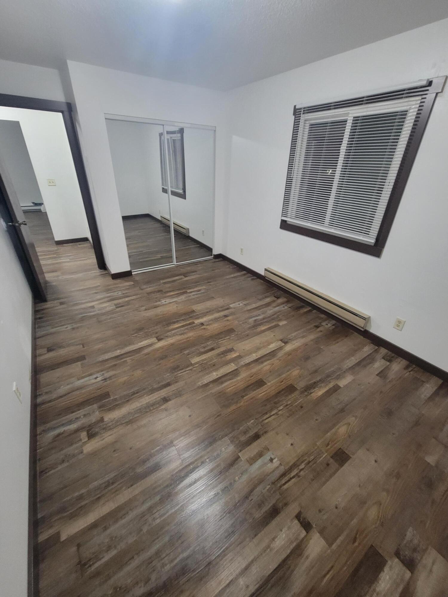 913 7th Street South La Crosse, WI 54601 - Photo 18 of 24 909 7th