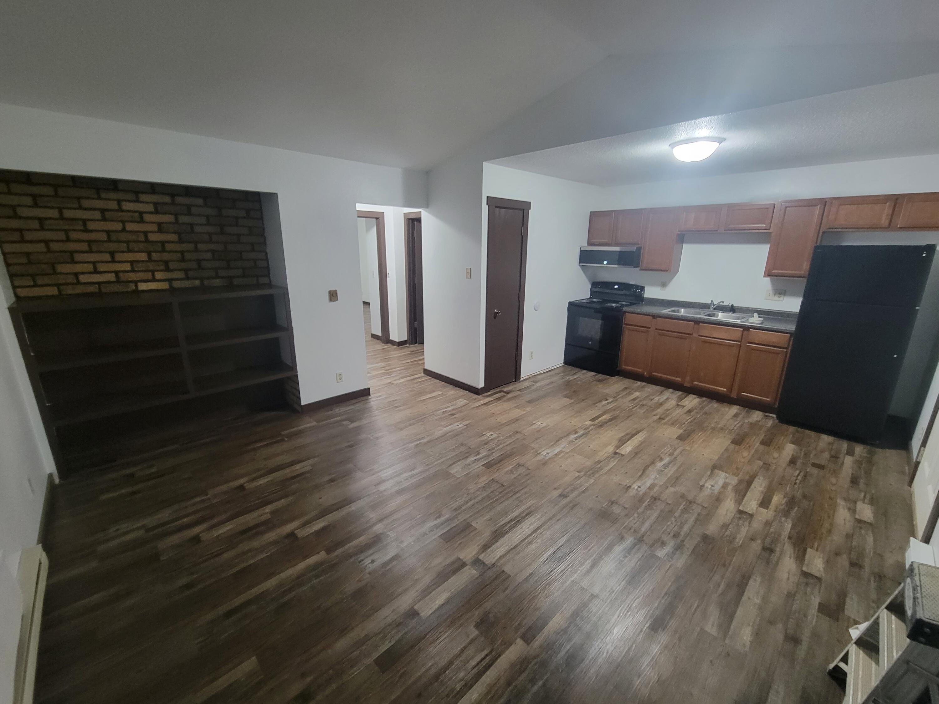 913 7th Street South La Crosse, WI 54601 - Photo 19 of 24 909 7th