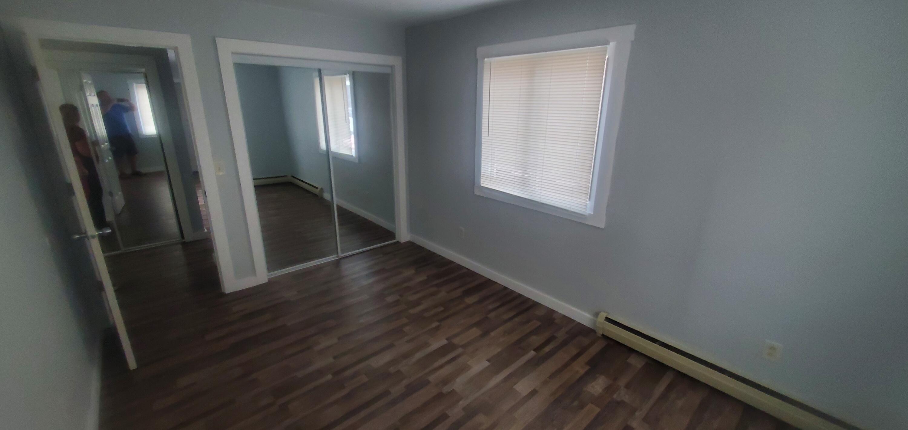 913 7th Street South La Crosse, WI 54601 - Photo 5 of 24 921 7th