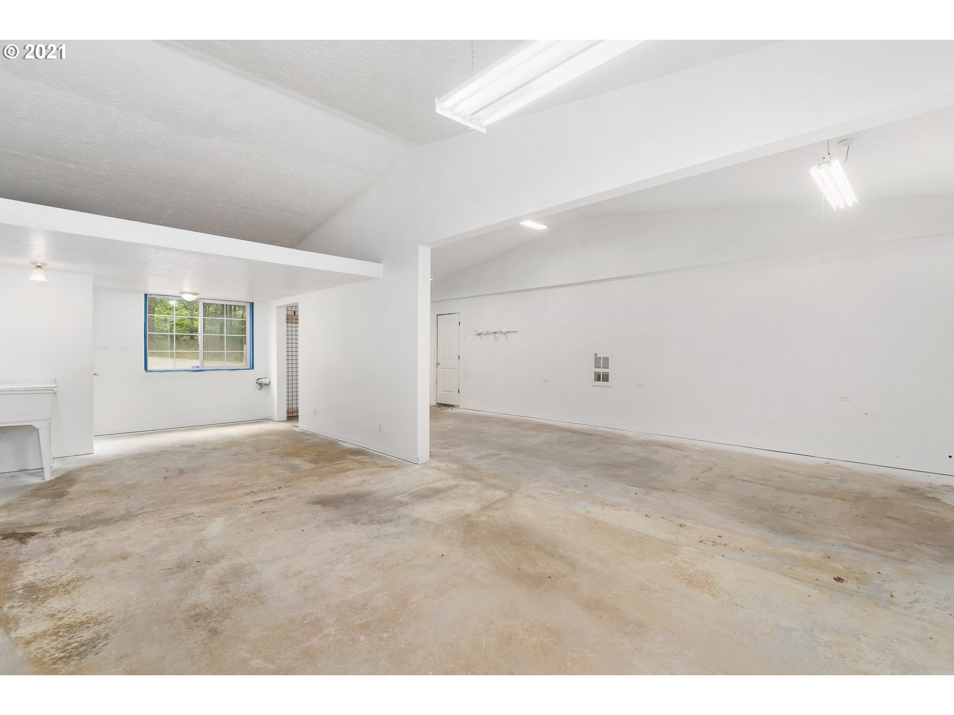 68160 Meissner Road Deer Island, OR 97054 - Photo 20 of 28 Gallery Image 20