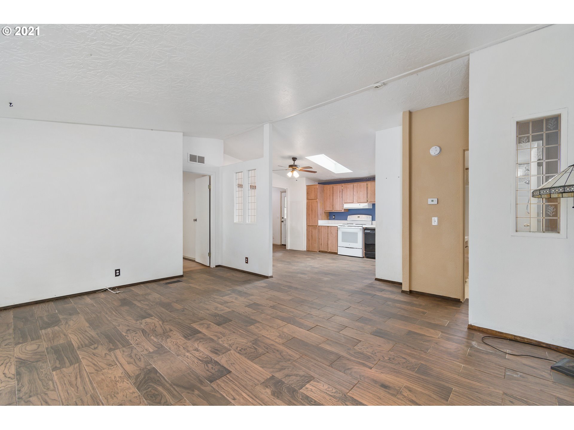 68160 Meissner Road Deer Island, OR 97054 - Photo 9 of 28 Gallery Image 9