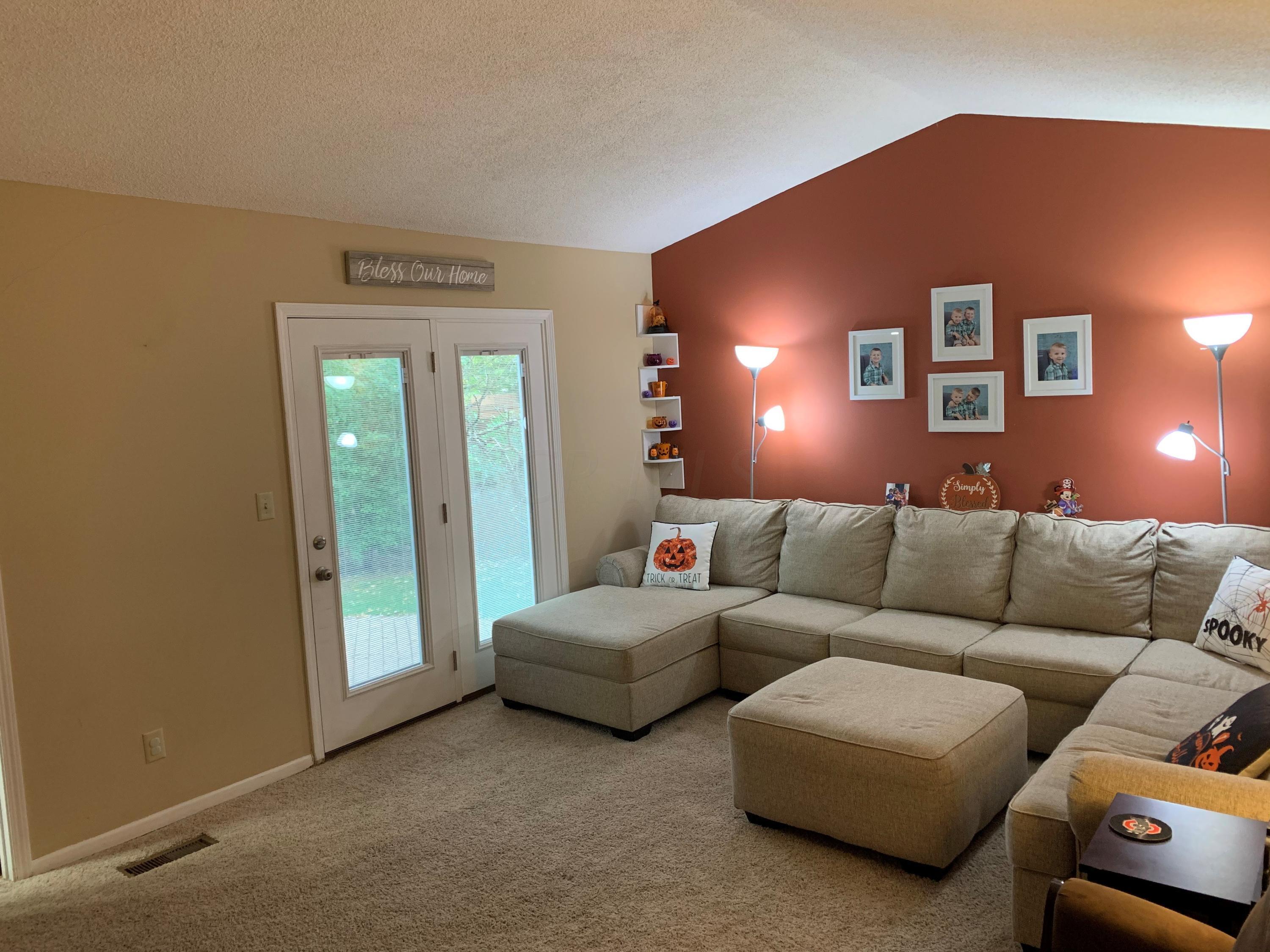 1574 Raspberry Court Columbus, OH 43204 - Photo 9 of 15 Gallery Image 9