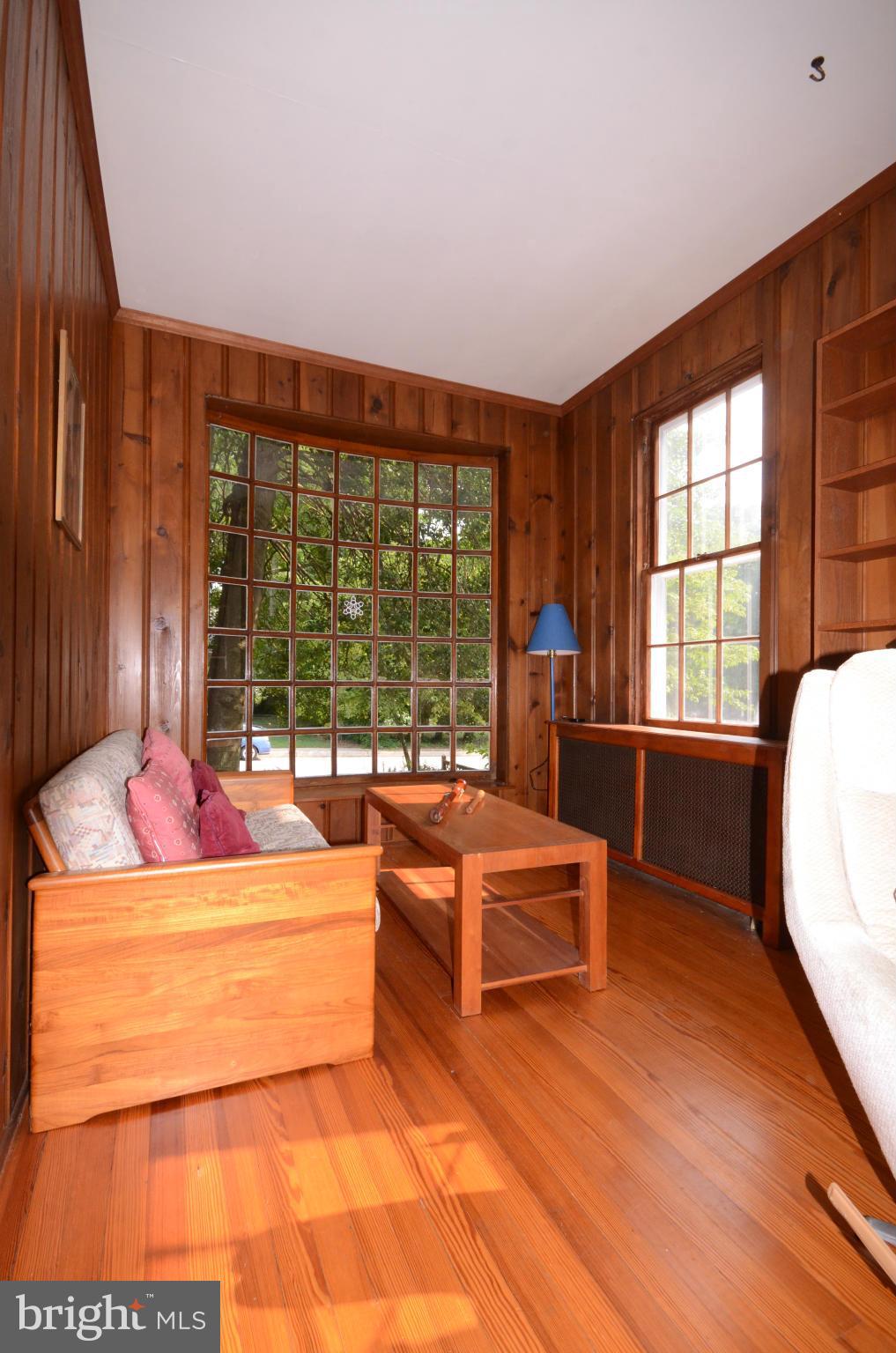 2707 Cheswolde Road Baltimore, MD 21209 - Photo 7 of 26 Living Room
