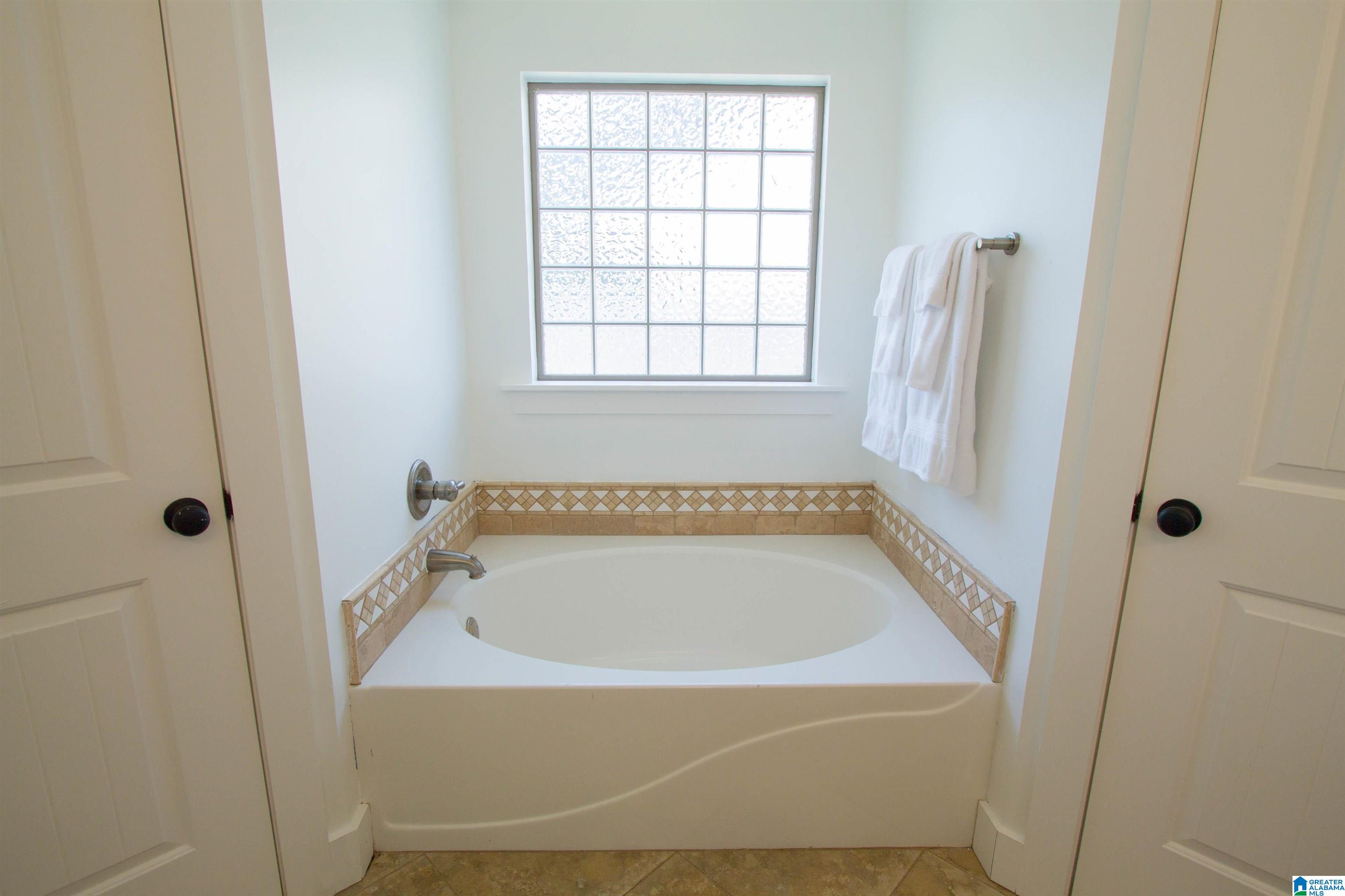 2021 Highview Way Calera, AL 35040 - Photo 19 of 38