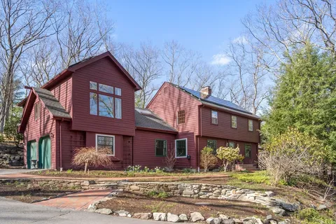 $799,000 | 162 Western Avenue, Sherborn, MA 01770