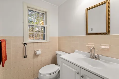 $799,000 | 162 Western Avenue, Sherborn, MA 01770