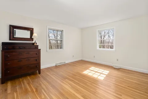 $799,000 | 162 Western Avenue, Sherborn, MA 01770