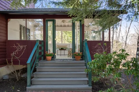 $799,000 | 162 Western Avenue, Sherborn, MA 01770