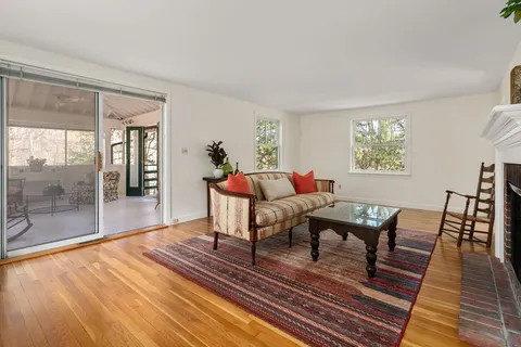 $799,000 | 162 Western Avenue, Sherborn, MA 01770