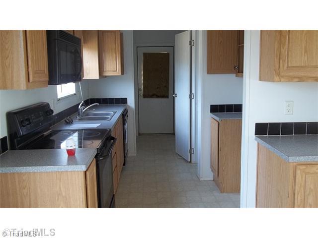505 Callicut Road Seagrove, NC 27341 - Photo 2 of 12 Kitchen.
