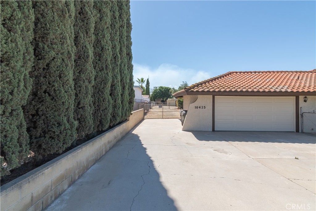 16425 Gardner Avenue Riverside, CA 92504 - Photo 3 of 29
