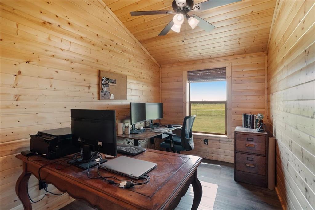 2290 Brooks Lane Sadler, TX 76264 - Photo 21 of 36 a workspace with furniture