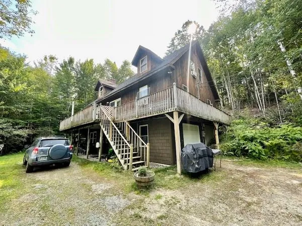 $495,000 | 97 Jason Avenue, Jefferson, NH 03583