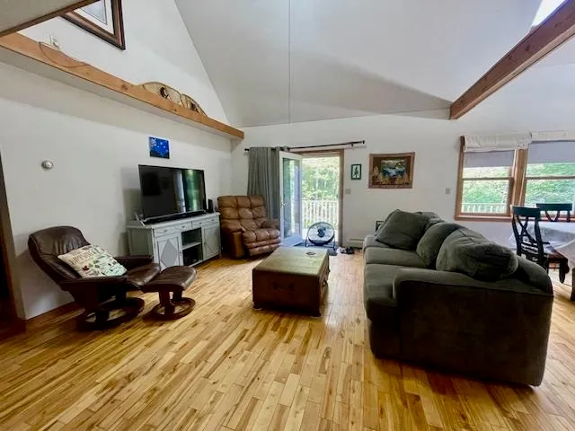 $525,000 | 97 Jason Avenue, Jefferson, NH 03583