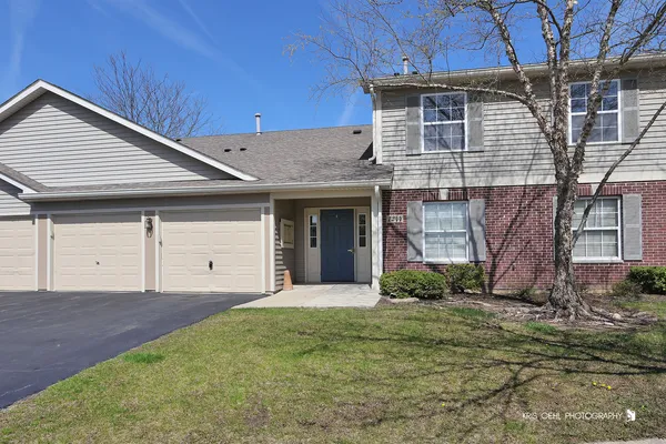 $204,900 | 1244 North Red Oak Circle, Unit 3, Round Lake Beach, IL 60073