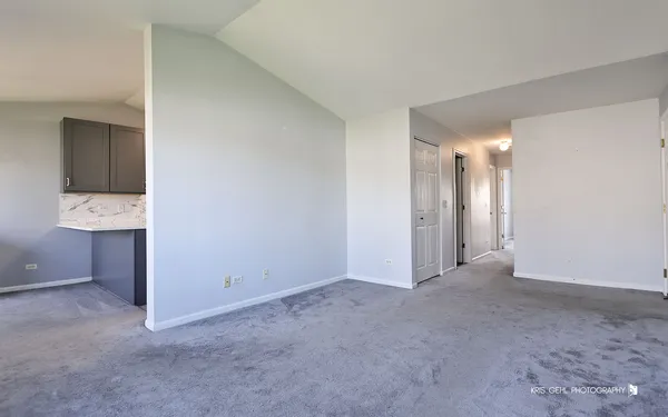 $203,900 | 1244 North Red Oak Circle, Unit 3, Round Lake Beach, IL 60073