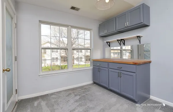 $203,900 | 1244 North Red Oak Circle, Unit 3, Round Lake Beach, IL 60073