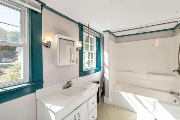 $729,000 | 829 Bearcamp Highway, Tamworth, NH 03883