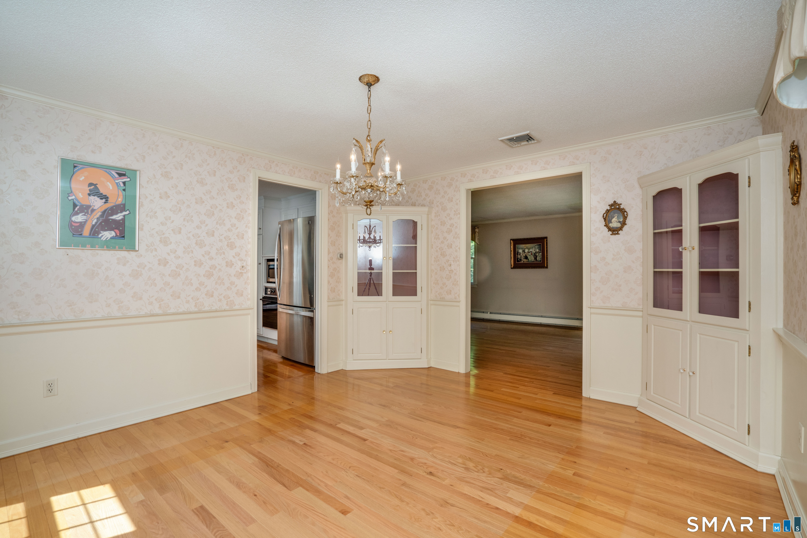 290 Old Farms Road Simsbury, CT 06070 - Photo 9 of 36