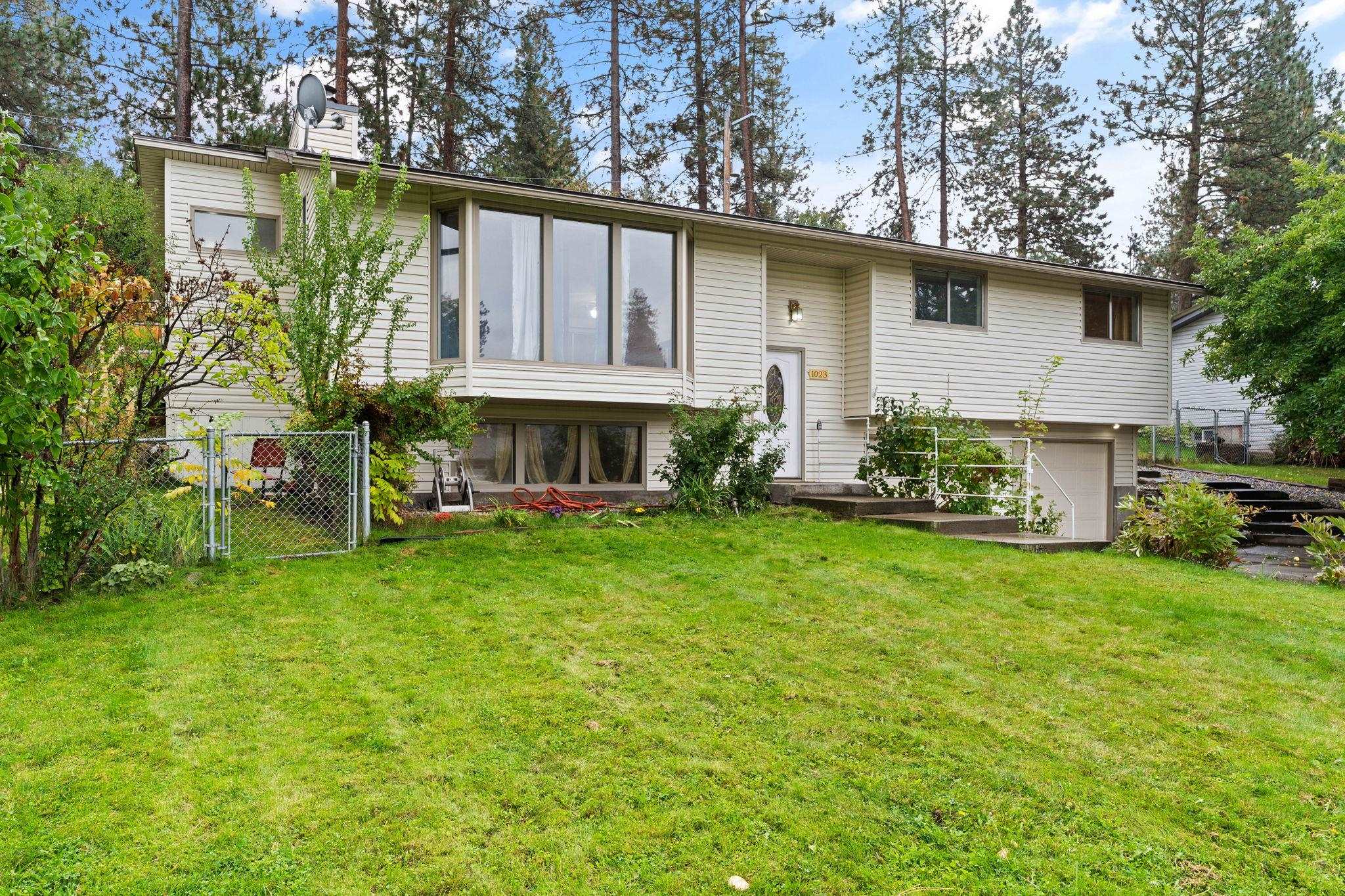 1023 South Edgerton Road Spokane Valley, WA 99212 - Photo 1 of 43