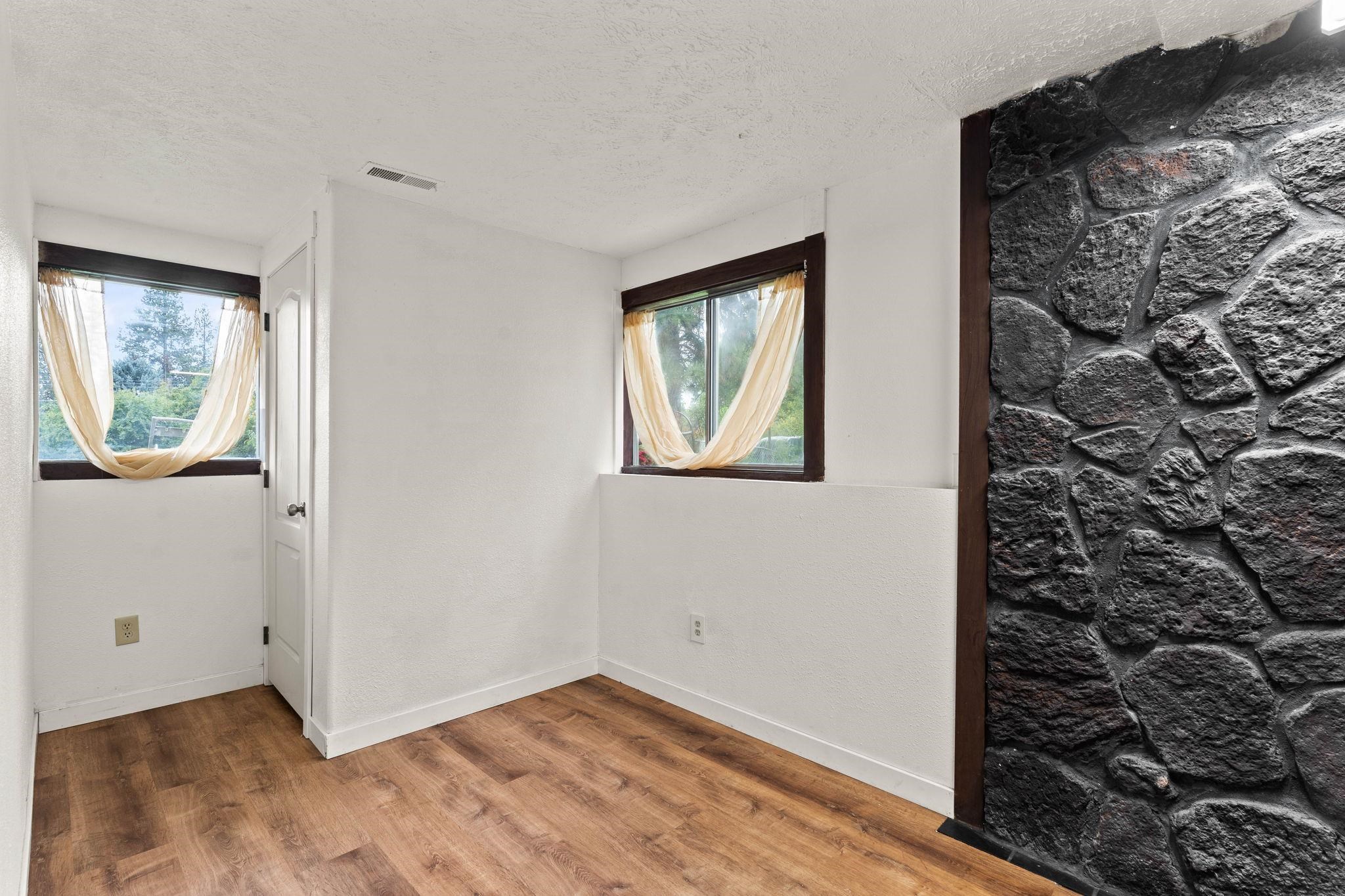 1023 South Edgerton Road Spokane Valley, WA 99212 - Photo 28 of 43