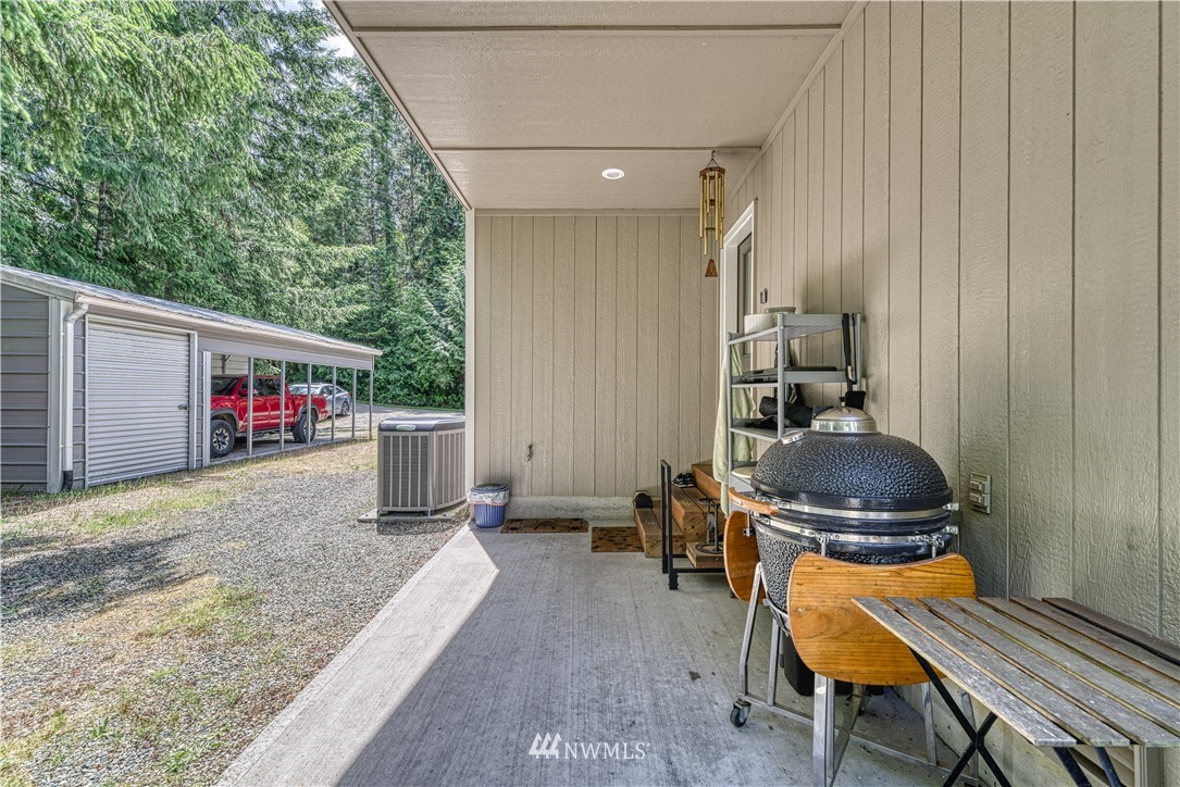 15040 Sidney Road Southwest Port Orchard, WA 98367 - Photo 14 of 36 Gallery Image 14