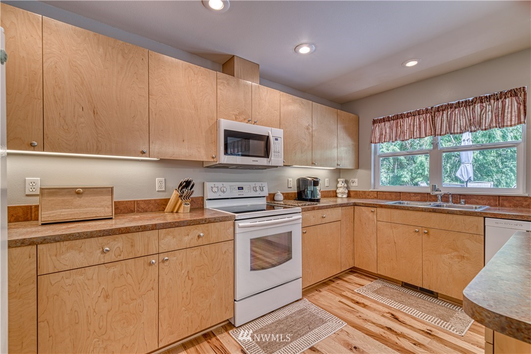 15040 Sidney Road Southwest Port Orchard, WA 98367 - Photo 20 of 36 Gallery Image 20