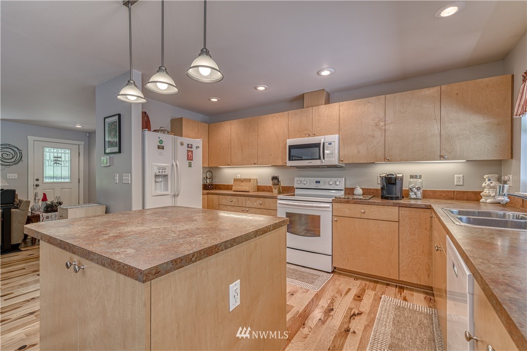 15040 Sidney Road Southwest Port Orchard, WA 98367 - Photo 21 of 36 Gallery Image 21