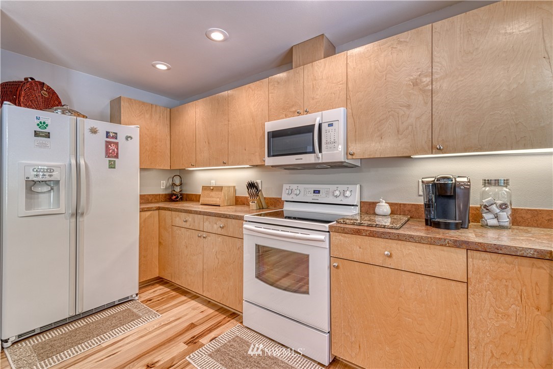 15040 Sidney Road Southwest Port Orchard, WA 98367 - Photo 23 of 36 Gallery Image 23