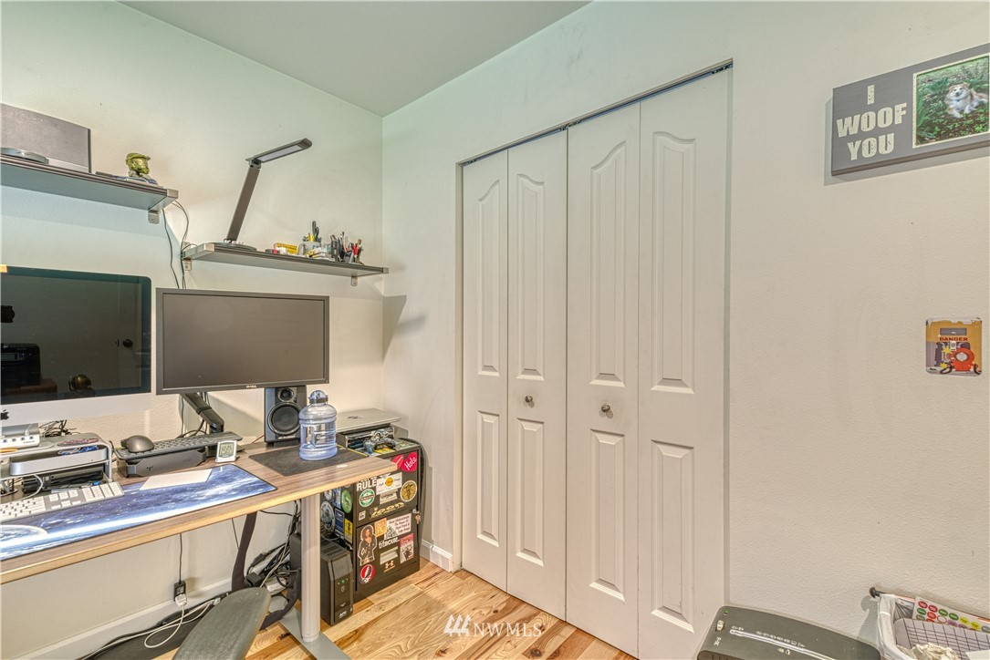 15040 Sidney Road Southwest Port Orchard, WA 98367 - Photo 27 of 36 Gallery Image 27