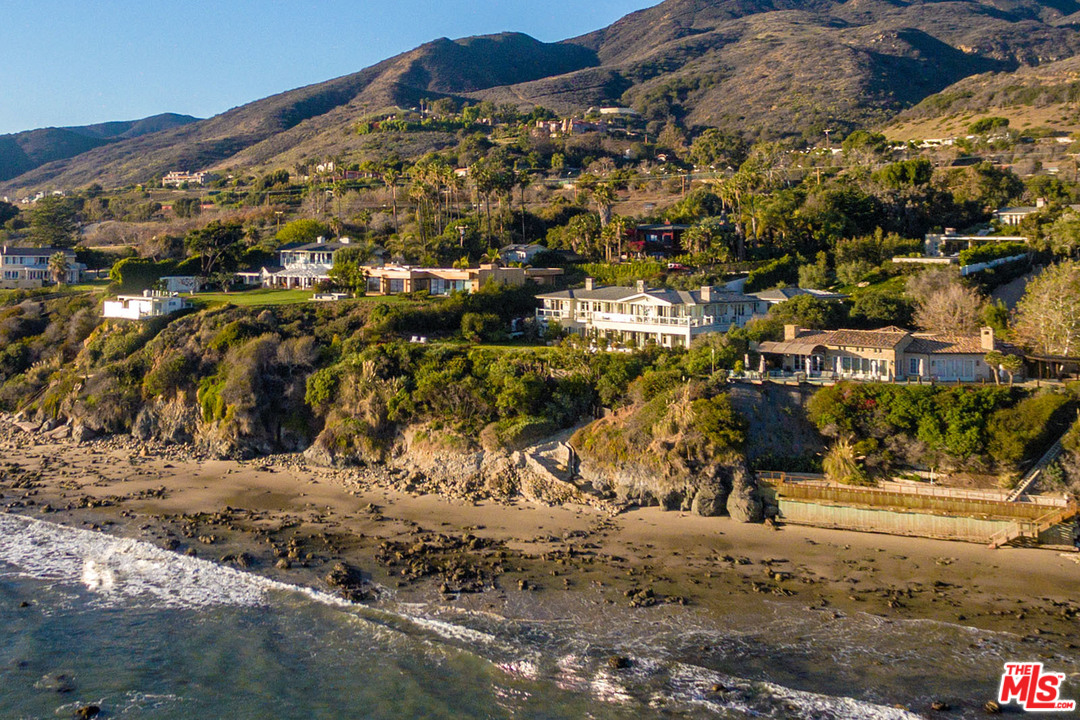 33740 Pacific Coast Highway Malibu, CA 90265 - Photo 2 of 31