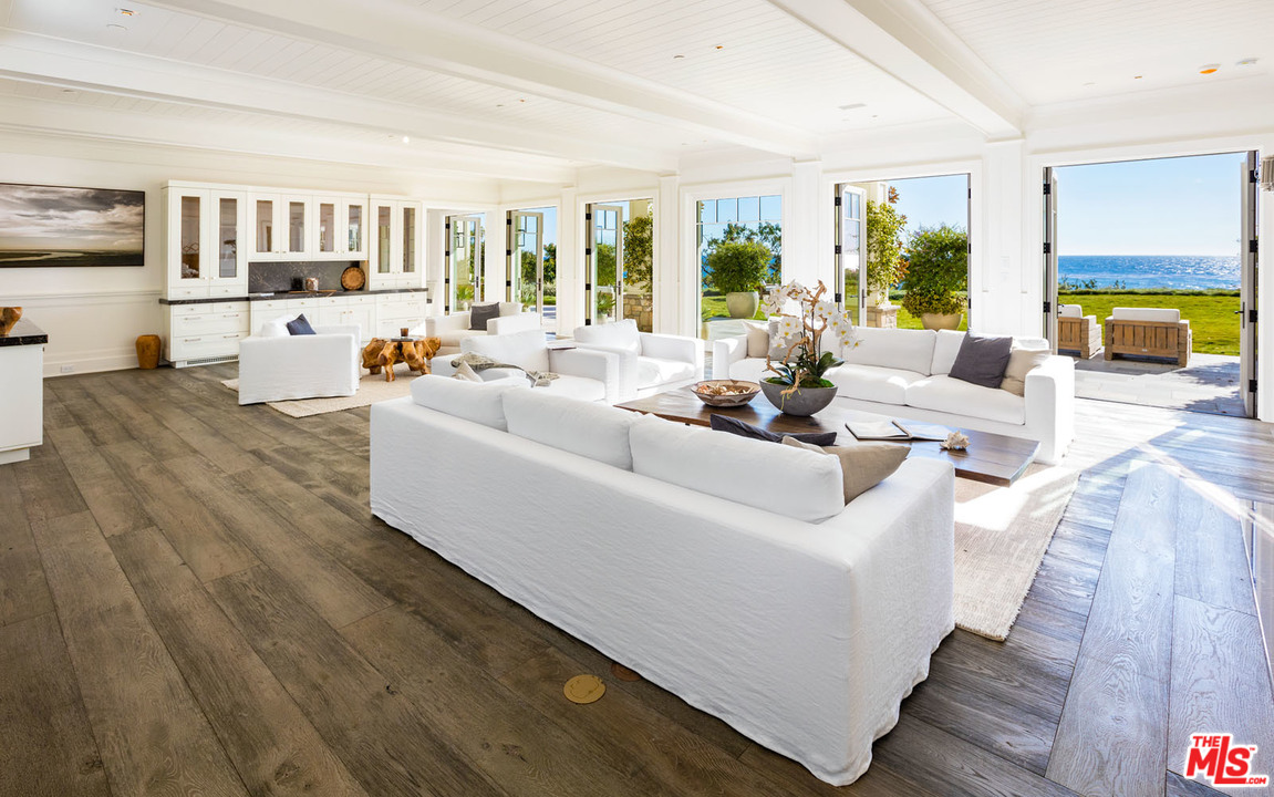 33740 Pacific Coast Highway Malibu, CA 90265 - Photo 5 of 31