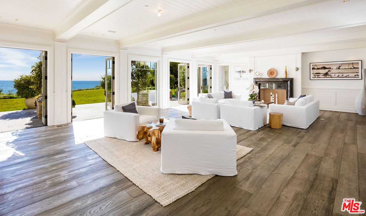 33740 Pacific Coast Highway Malibu, CA 90265 - Photo 6 of 31